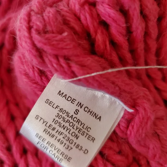 Sweater - Picture 11 of 11